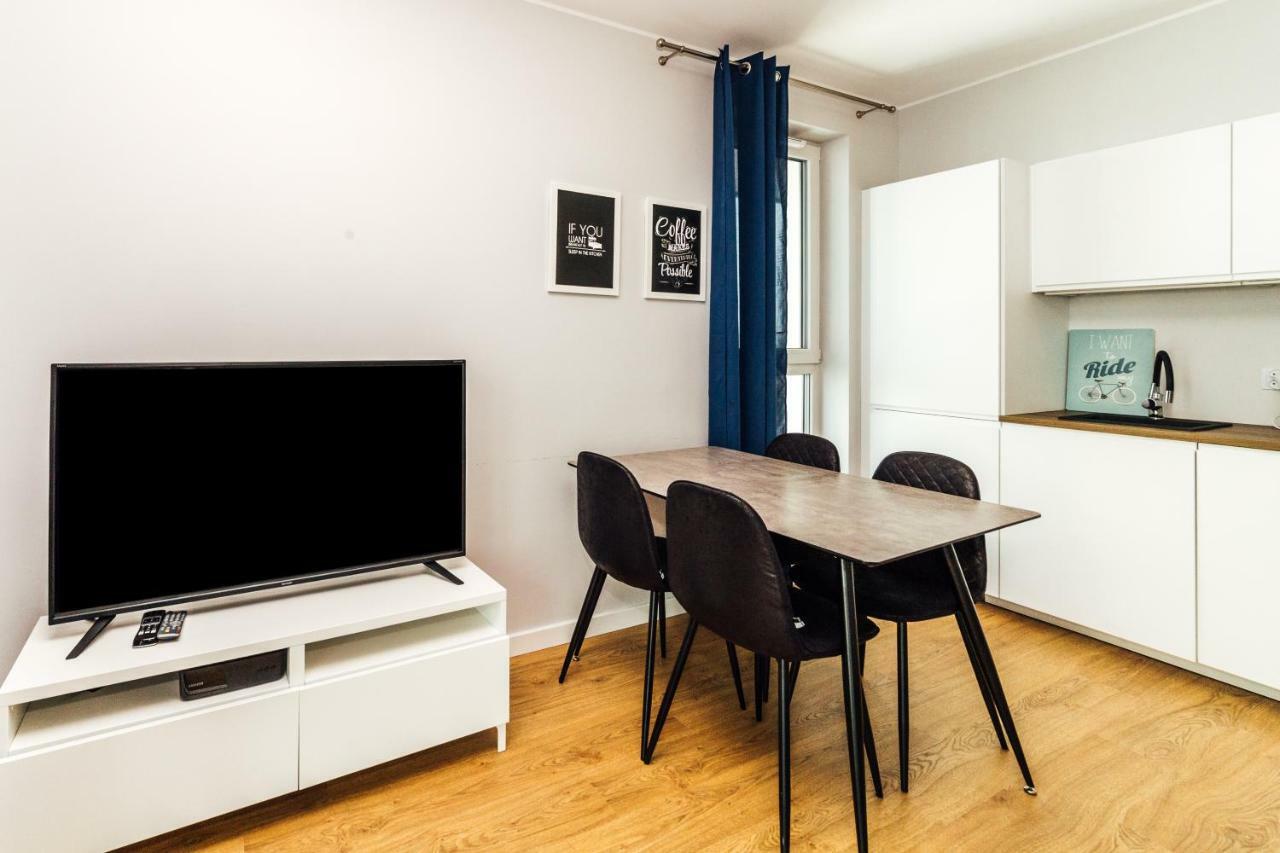 Pobookowane Stocznia Apartments Danzig Exterior foto